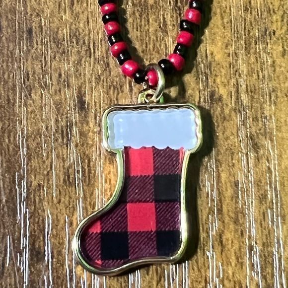 NWT Jolli Molli Women's Christmas Stocking Pendant Necklace‎ Red/Black Plaid - Picture 2 of 4